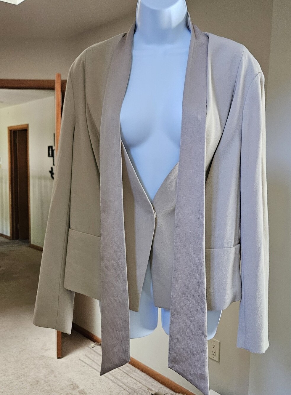 NWT H by Halston Tie-Neck Scarf Blazer Jacket Champagne Beige Cream